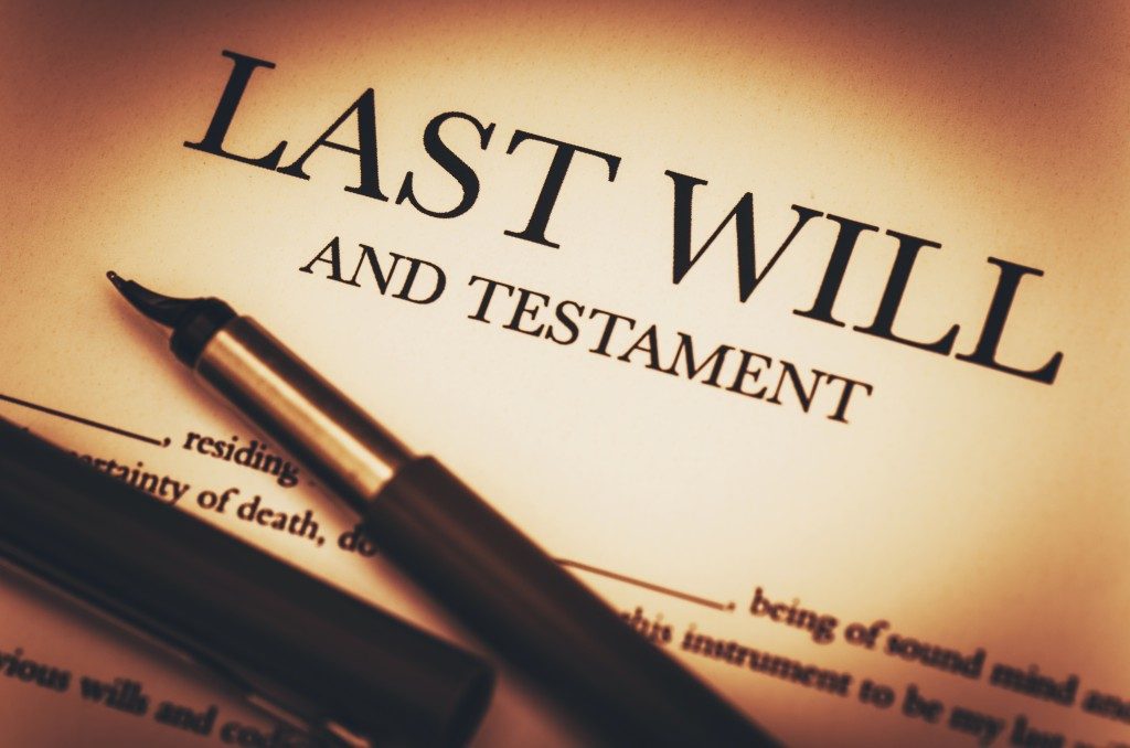 Last will and testament document