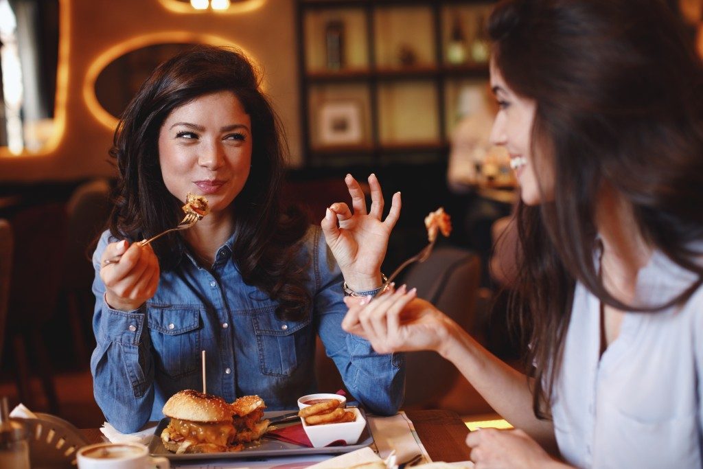 Women dining in a restaurant