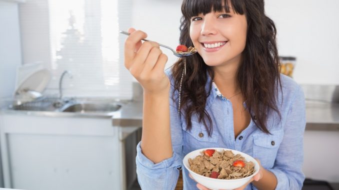 woman eating cereals