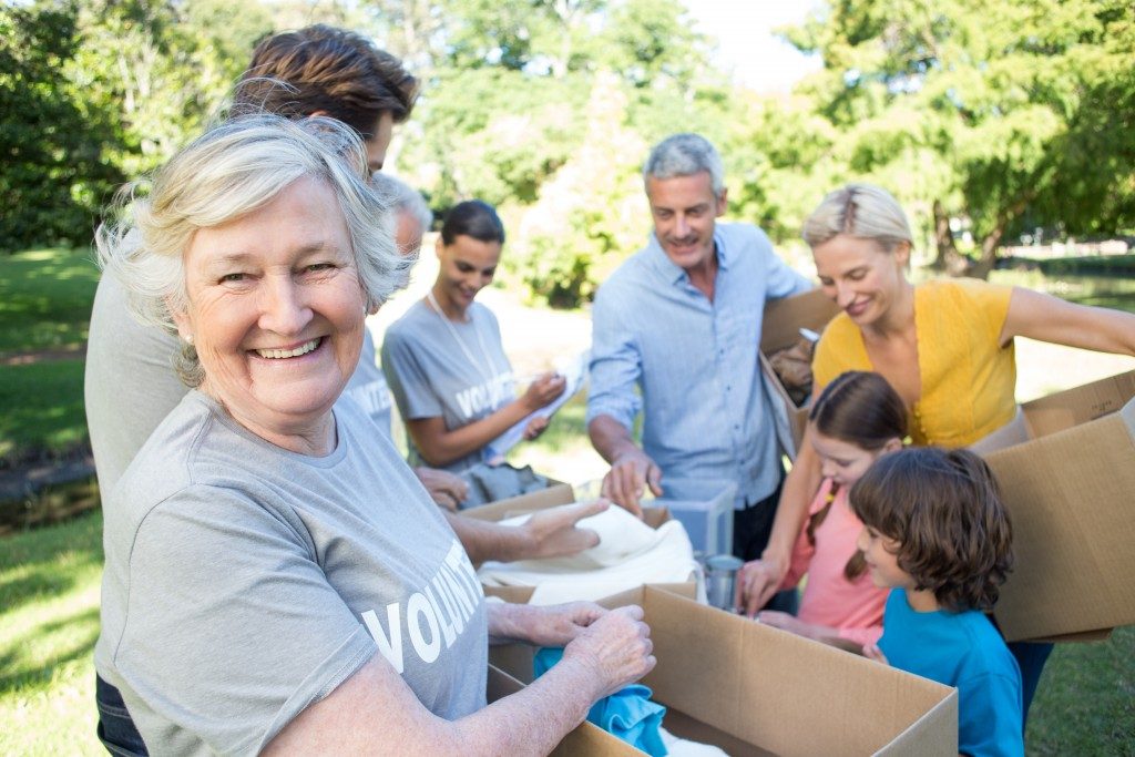 charity volunteer