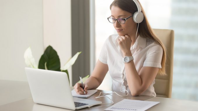 girl using computer