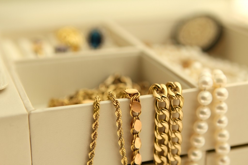 accessory box with jewelry